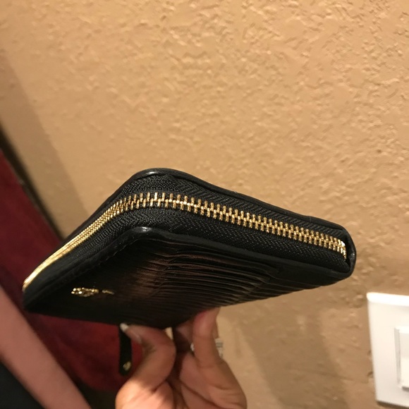 Coach Wallet - Picture 5 of 7